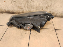 Laden Sie das Bild in den Galerie-Viewer, Frontscheinwerfer Skoda Superb III 3V1941016B Xenon Rechts Headlight