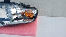 Laden Sie das Bild in den Galerie-Viewer, Frontscheinwerfer Audi A4 B7 8E0941003AJ Links Scheinwerfer Headlight