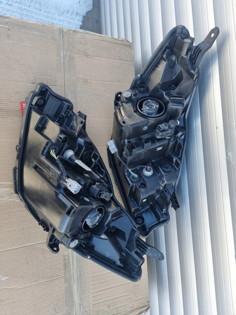 Frontscheinwerfer Toyota Yaris LED Ein Stück (Rechts oder Links) Headlight SCH3496367147de