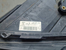 Load image into Gallery viewer, Frontscheinwerfer Seat Ateca Links Scheinwerfer Headlight