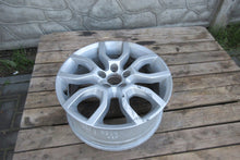 Laden Sie das Bild in den Galerie-Viewer, 1x Alufelge 17 Zoll 7.0&quot; 5x108 50ET Volvo Rim Wheel