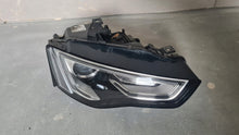 Laden Sie das Bild in den Galerie-Viewer, Frontscheinwerfer Audi A5 8T0941006C Xenon Ein Stück (Rechts oder Links) SCH8520668658es