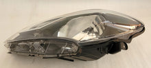 Load image into Gallery viewer, Frontscheinwerfer Toyota Yaris Links Scheinwerfer Headlight