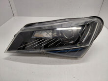 Laden Sie das Bild in den Galerie-Viewer, Frontscheinwerfer Skoda Superb III 3V1941015B Xenon Links Scheinwerfer Headlight SCH9928552870aj