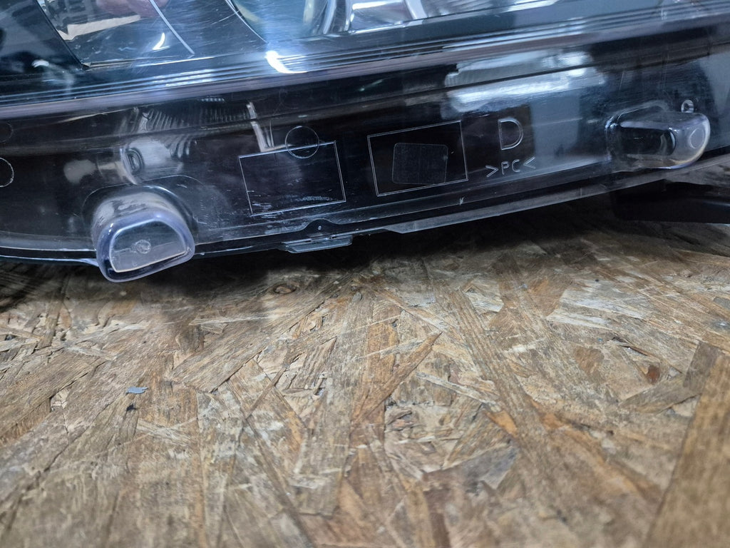 Frontscheinwerfer Renault Scenic 260106928R Rechts Scheinwerfer Headlight SCH1764863703nr