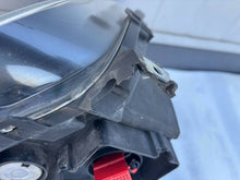Laden Sie das Bild in den Galerie-Viewer, Frontscheinwerfer VW Amarok 2H3941031 Xenon Links Scheinwerfer Headlight SCH8209749656ee