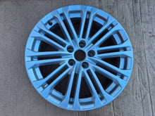 Laden Sie das Bild in den Galerie-Viewer, 1x Alufelge 18 Zoll 5x112 8W0601025EE Audi A4 Rim Wheel FEL4313693255vs