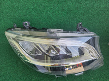 Laden Sie das Bild in den Galerie-Viewer, Frontscheinwerfer Mercedes-Benz Sprinter A9109067200 Full LED Rechts Headlight