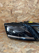 Laden Sie das Bild in den Galerie-Viewer, Frontscheinwerfer Skoda Octavia III 5E1941016E Rechts Scheinwerfer Headlight SCH7119530820mw