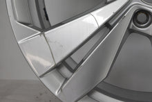 Load image into Gallery viewer, 1x Alufelge 18 Zoll 7.5" 5x112 50ET Glanz Silber 10A071498 VW Rim Wheel FEL7864578901qu