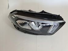 Laden Sie das Bild in den Galerie-Viewer, Frontscheinwerfer Mercedes-Benz W177 A1779064803 LED Rechts Headlight SCH3998725684pt