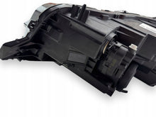 Laden Sie das Bild in den Galerie-Viewer, Frontscheinwerfer Peugeot 2008 II 9855524980 Vorderseite Scheinwerfer Headlight