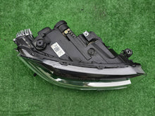 Laden Sie das Bild in den Galerie-Viewer, Frontscheinwerfer VW Polo 2G1941036L Rechts Scheinwerfer Headlight SCH3446898849et