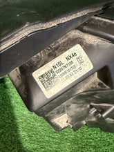 Laden Sie das Bild in den Galerie-Viewer, Frontscheinwerfer Hyundai Tucson 92207N7100 Ein Stück (Rechts oder Links)