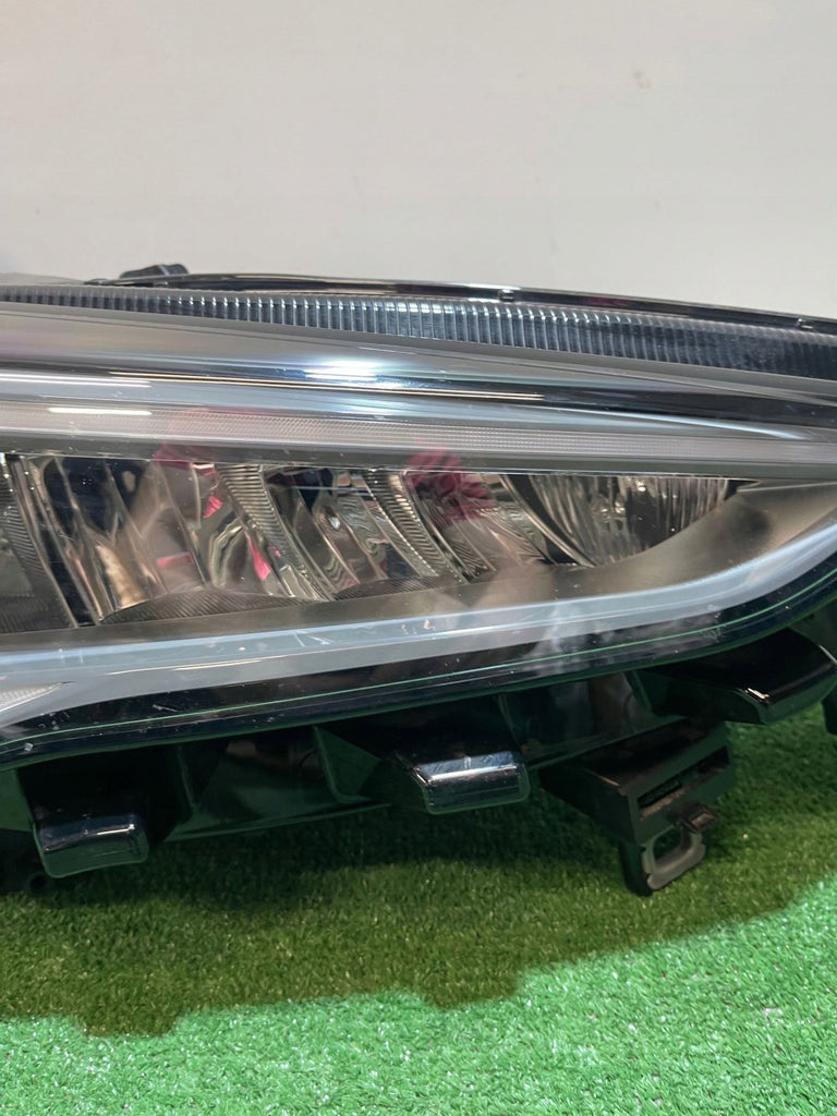 Frontscheinwerfer Cupra Born 10F941008K Rechts Scheinwerfer Headlight SCH7615202150sa
