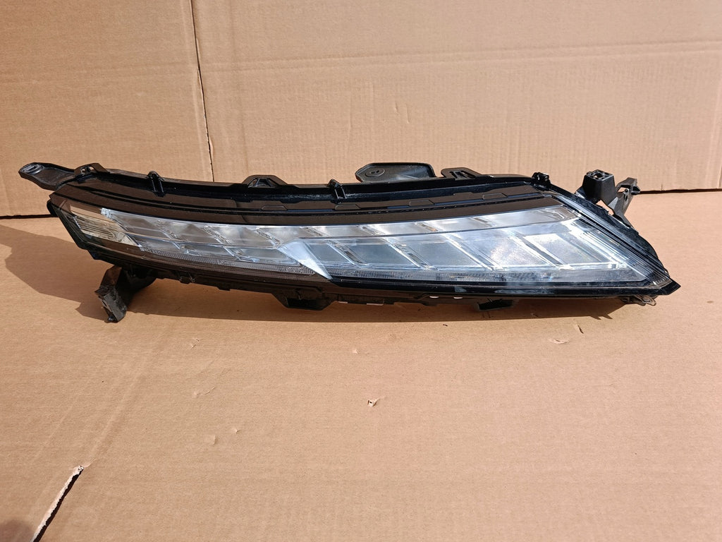 Frontscheinwerfer Mitsubishi Eclipse Cross EDM922-06010 Full LED Rechts