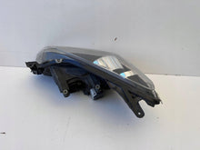Laden Sie das Bild in den Galerie-Viewer, Frontscheinwerfer Opel Astra H 24451033 Rechts Scheinwerfer Headlight SCH3914179622no