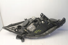 Laden Sie das Bild in den Galerie-Viewer, Frontscheinwerfer Renault Laguna III Coupe 260603355R Xenon Links Headlight