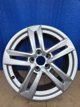 Load image into Gallery viewer, 1x Alufelge 17 Zoll 7.0" 5x112 37ET Glanz 8W0601025P Audi A4 B9 Rim Wheel FEL6272641047tw