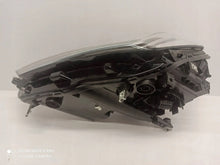 Laden Sie das Bild in den Galerie-Viewer, Frontscheinwerfer Seat Leon 5FB941007G 90188325 Vorderseite Headlight