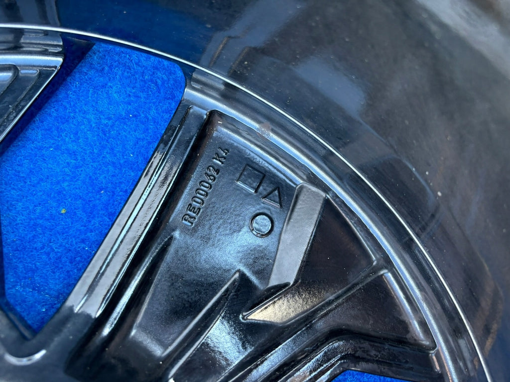 1x Alufelge 20 Zoll 7.0" 5x114.3 34ET 403003990R Renault Megane E-Tech Rim Wheel