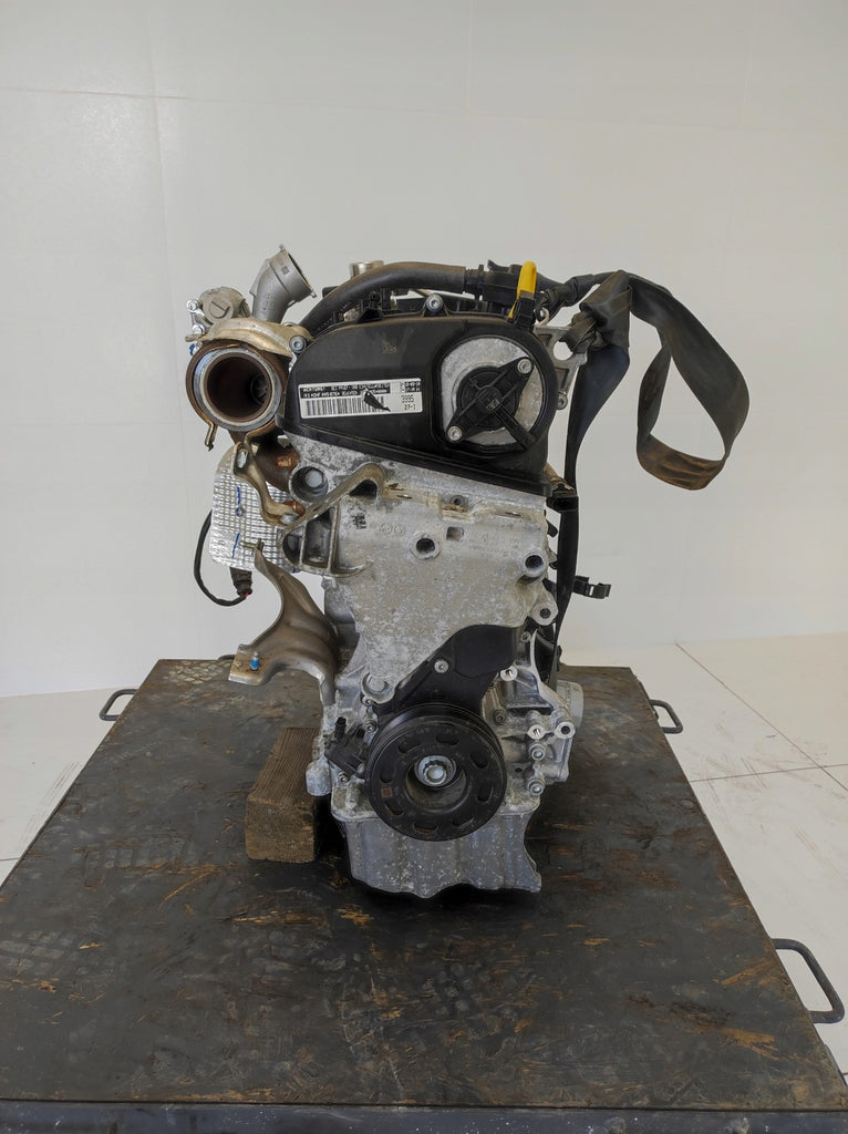 Motor Audi A3 DHF 1.5 TSI 131PS 96kW Benzin Engine Komplett