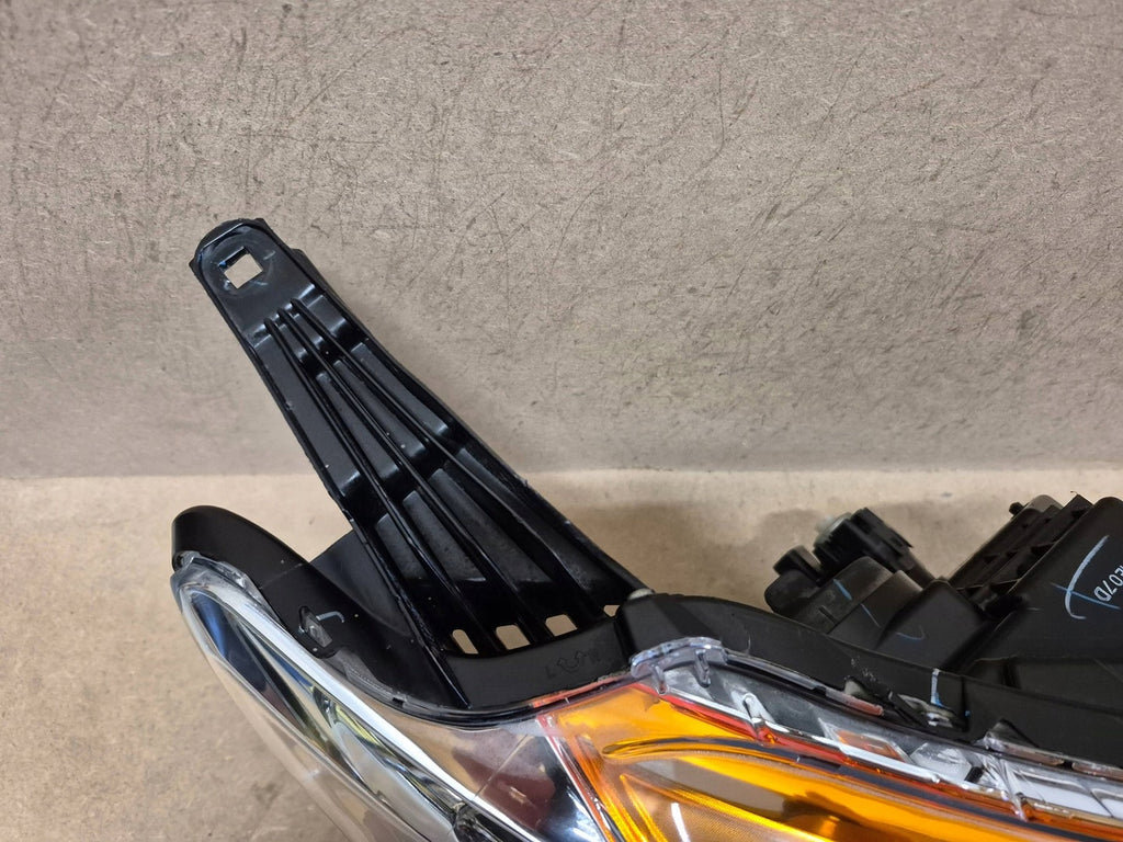 Frontscheinwerfer Mitsubishi L200 8301C730 Rechts Scheinwerfer Headlight SCH2195423869dx