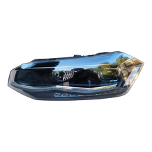 Laden Sie das Bild in den Galerie-Viewer, Frontscheinwerfer VW Polo 2G1941035B 90100101 LED Links Scheinwerfer Headlight