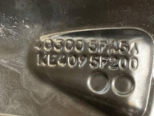 Load image into Gallery viewer, 1x Alufelge 17 Zoll 6.5&quot; 4x100 50ET 40300-5FA5 Nissan Micra K14 Clio 1 Rim Wheel