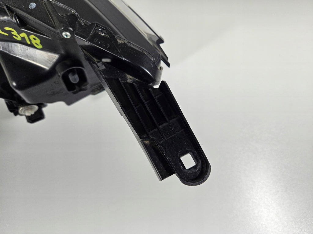 Frontscheinwerfer Mitsubishi L200 8301D382 Full LED Rechts Headlight