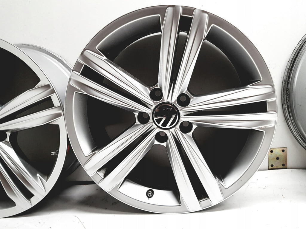 4x Alufelge 18 Zoll 7.0" 5x112 43ET Glanz Silber 5NA601025M VW Tiguan Rim Wheel FEL9206186471tm