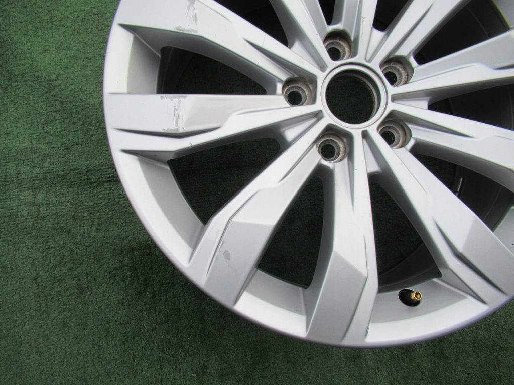 1x Alufelge 17 Zoll 7.0" 5x112 45ET Glanz Silber 2GA601025A VW T-Roc Rim Wheel FEL2500435556fe