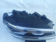 Laden Sie das Bild in den Galerie-Viewer, Frontscheinwerfer VW Tiguan Allspace 5NN941082 Rechts Scheinwerfer Headlight