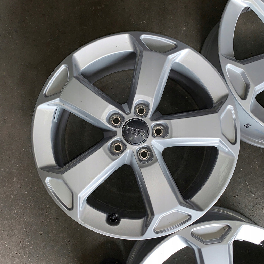 4x Alufelge 17 Zoll 7.0" 5x112 45ET Glanz Silber 81A071497 Audi Q3 Q2 Rim Wheel FEL2785584622ig