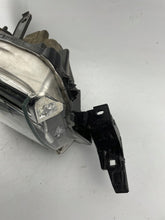 Load image into Gallery viewer, Frontscheinwerfer Toyota Hilux VIII LED Rechts Scheinwerfer Headlight SCH2327487280wf