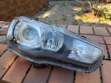 Laden Sie das Bild in den Galerie-Viewer, Frontscheinwerfer Mitsubishi Lancer I 170415 Rechts Scheinwerfer Headlight SCH5880058287qu