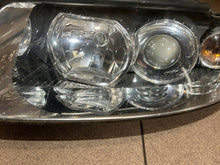 Load image into Gallery viewer, Frontscheinwerfer Audi A4 B6 8E0941029Q Xenon Links Scheinwerfer Headlight