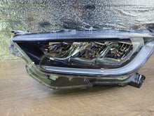 Laden Sie das Bild in den Galerie-Viewer, Frontscheinwerfer Toyota IV Yaris EUK0-8 LED Links Scheinwerfer Headlight SCH8147744946jn