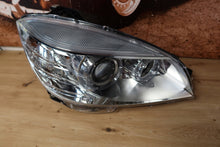 Load image into Gallery viewer, Frontscheinwerfer Mercedes-Benz W204 A2048200259 Xenon Rechts Headlight SCH4202649920tp