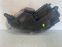 Laden Sie das Bild in den Galerie-Viewer, Frontscheinwerfer VW Scirocco 1K8941032J Xenon Rechts Scheinwerfer Headlight