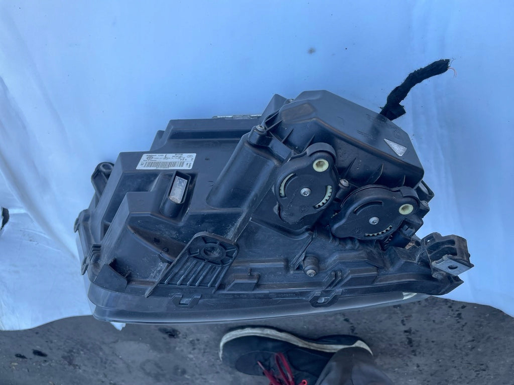 Frontscheinwerfer VW Amarok 2H3941032 Xenon Ein Stück (Rechts oder Links) SCH5180652000in