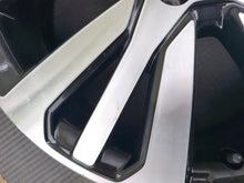 Load image into Gallery viewer, 1x Alufelge 19 Zoll 7.0" 5x114.3 40ET Glanz 403003273R Renault Koleos I Arkana FEL6794489735gc