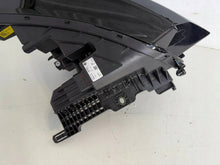 Laden Sie das Bild in den Galerie-Viewer, Frontscheinwerfer Skoda Enyaq IV 5LB941035A Links Scheinwerfer Headlight SCH1376350362jp