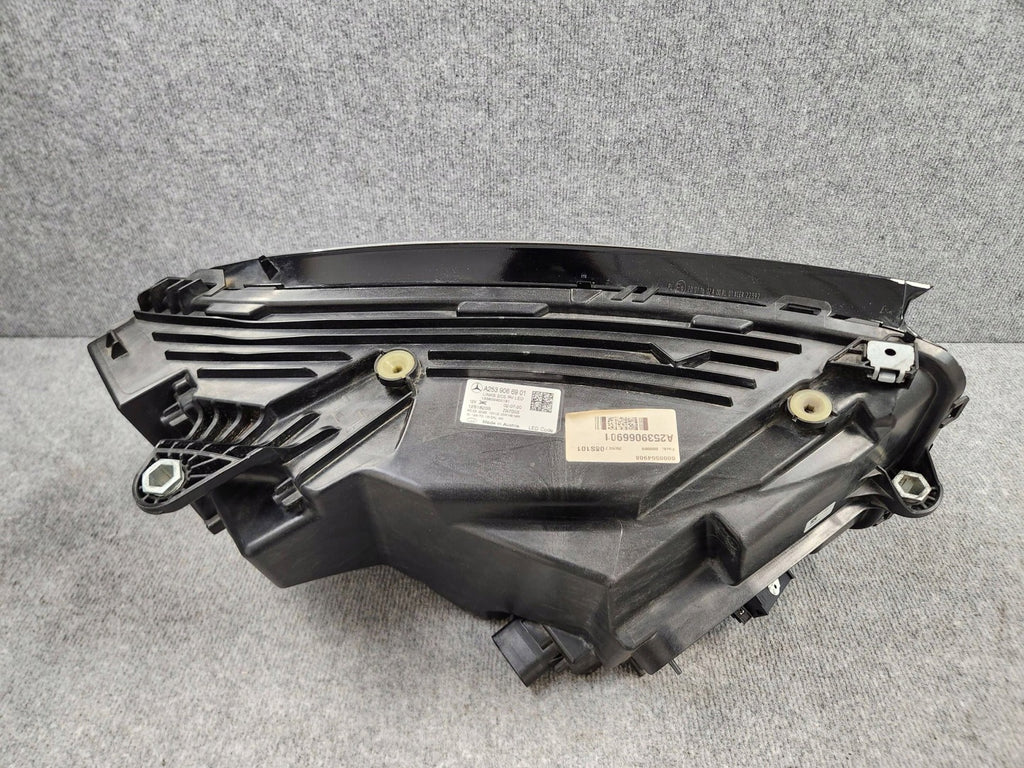 Frontscheinwerfer Mercedes-Benz Glc A2539066901CZ LED Links Headlight SCH4137159408fu