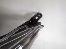 Laden Sie das Bild in den Galerie-Viewer, Frontscheinwerfer Toyota Hilux VIII Ein Stück (Rechts oder Links) Headlight SCH5838799751jb