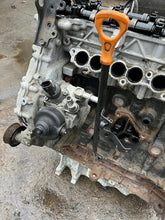 Laden Sie das Bild in den Galerie-Viewer, Motor Hyundai Kia Optima Sportage IV D4FD 1.7 CRDI 2015 Diesel Engine Unkomplett