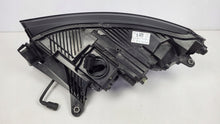 Laden Sie das Bild in den Galerie-Viewer, Frontscheinwerfer Skoda Enyaq 5LB941016B LED Rechts Scheinwerfer Headlight