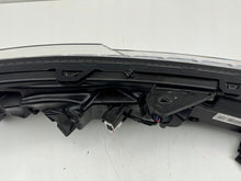 Laden Sie das Bild in den Galerie-Viewer, Frontscheinwerfer Mitsubishi Eclipse Cross EDM922-05010 LED Links Headlight