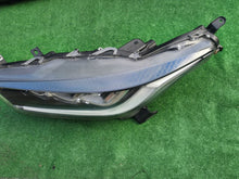 Laden Sie das Bild in den Galerie-Viewer, Frontscheinwerfer Toyota IV Yaris Full LED Links Scheinwerfer Headlight SCH7779489934jn