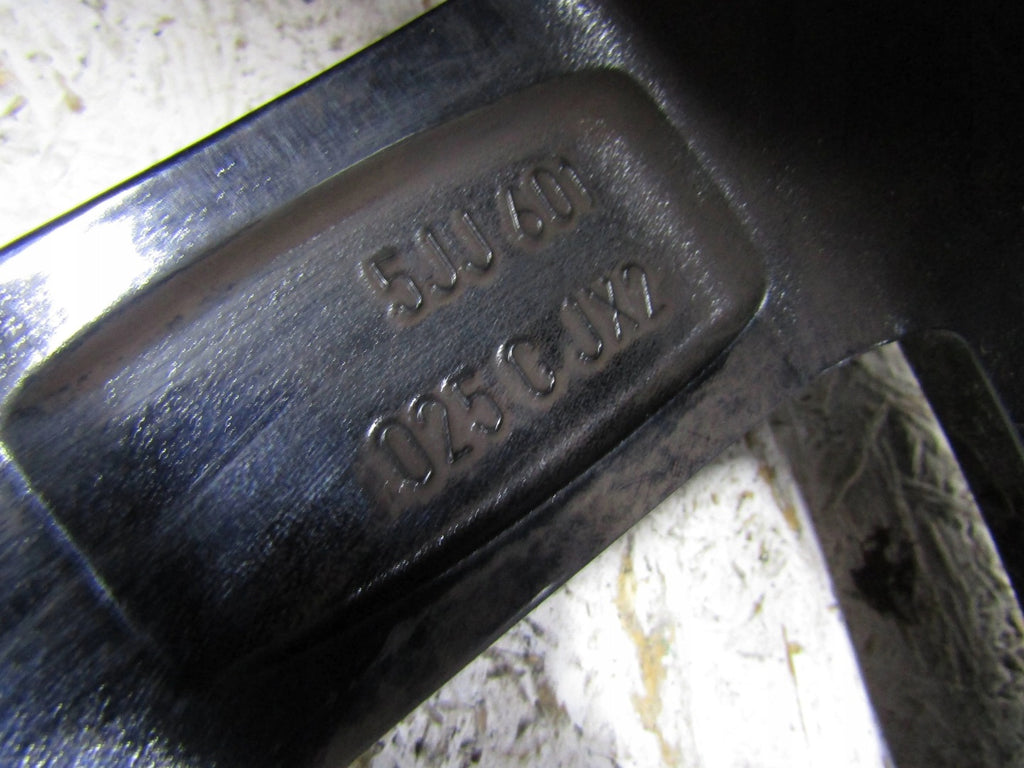 1x Alufelge 17 Zoll 7.0" 5x100 46ET 5JJ601025G Skoda Rapid Rim Wheel